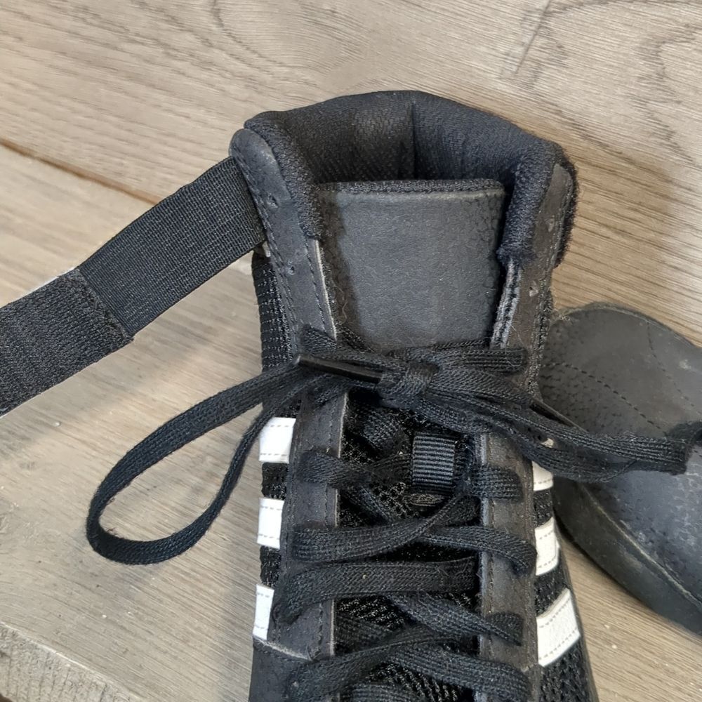 Adidas Wrestling HVC2 Shoes Youth Boys Size 5 AQ3327 - Picture 7 of 10